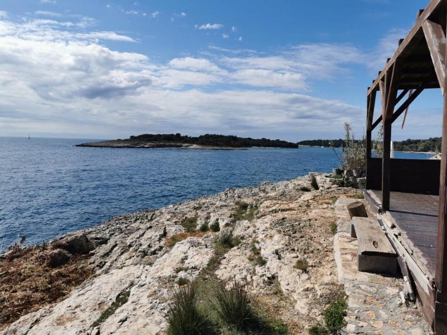 Black Pearl - Luxury Seaside App With Pool & Bbq, Istra Banjole Esterno foto