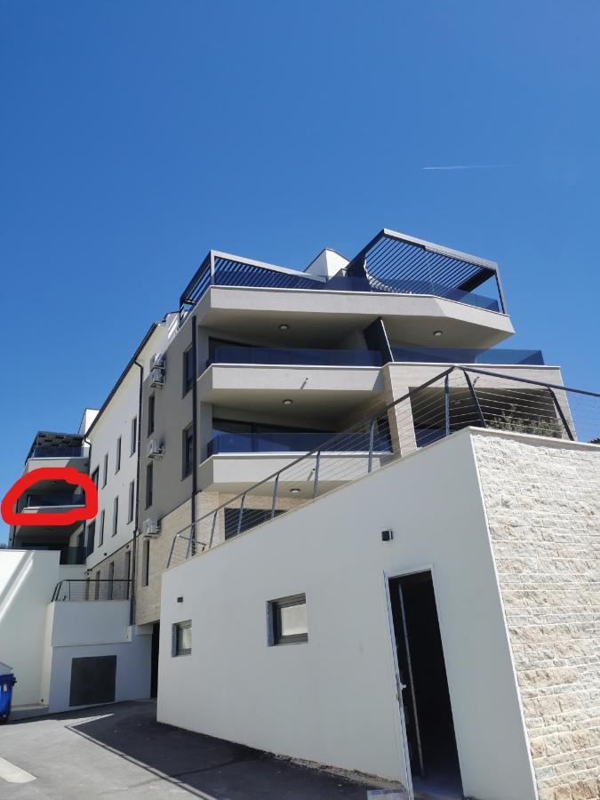 Black Pearl - Luxury Seaside App With Pool & Bbq, Istra Banjole Esterno foto